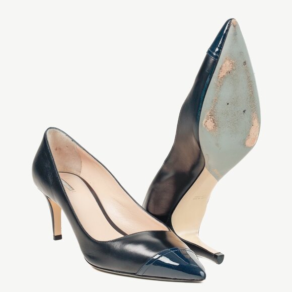 Giorgio Armani Navy Blue Leather Pointed-Cap-Toe Pumps - Picture 4 of 10